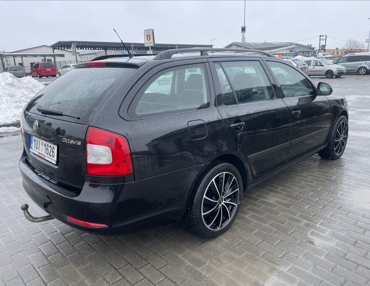 Škoda Octavia Kombi 1,6 l 77 kw