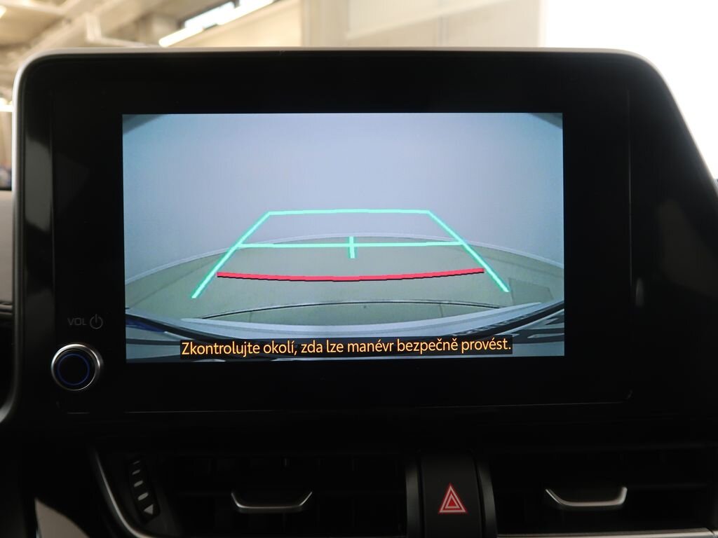 Toyota C-HR SUV / Terénní 1,8 l 72 kw