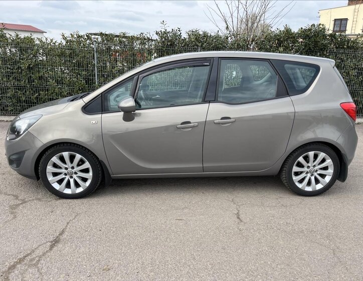 Opel Meriva MPV 1,4 l 88 kw