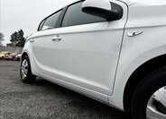 Hyundai i20 10