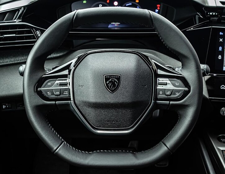 Peugeot 308 Kombi 1,2 l 107 kw