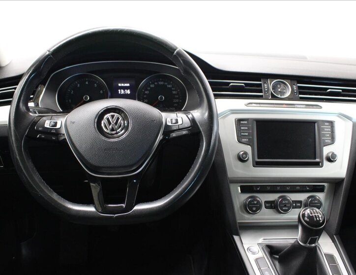 Volkswagen Passat 28