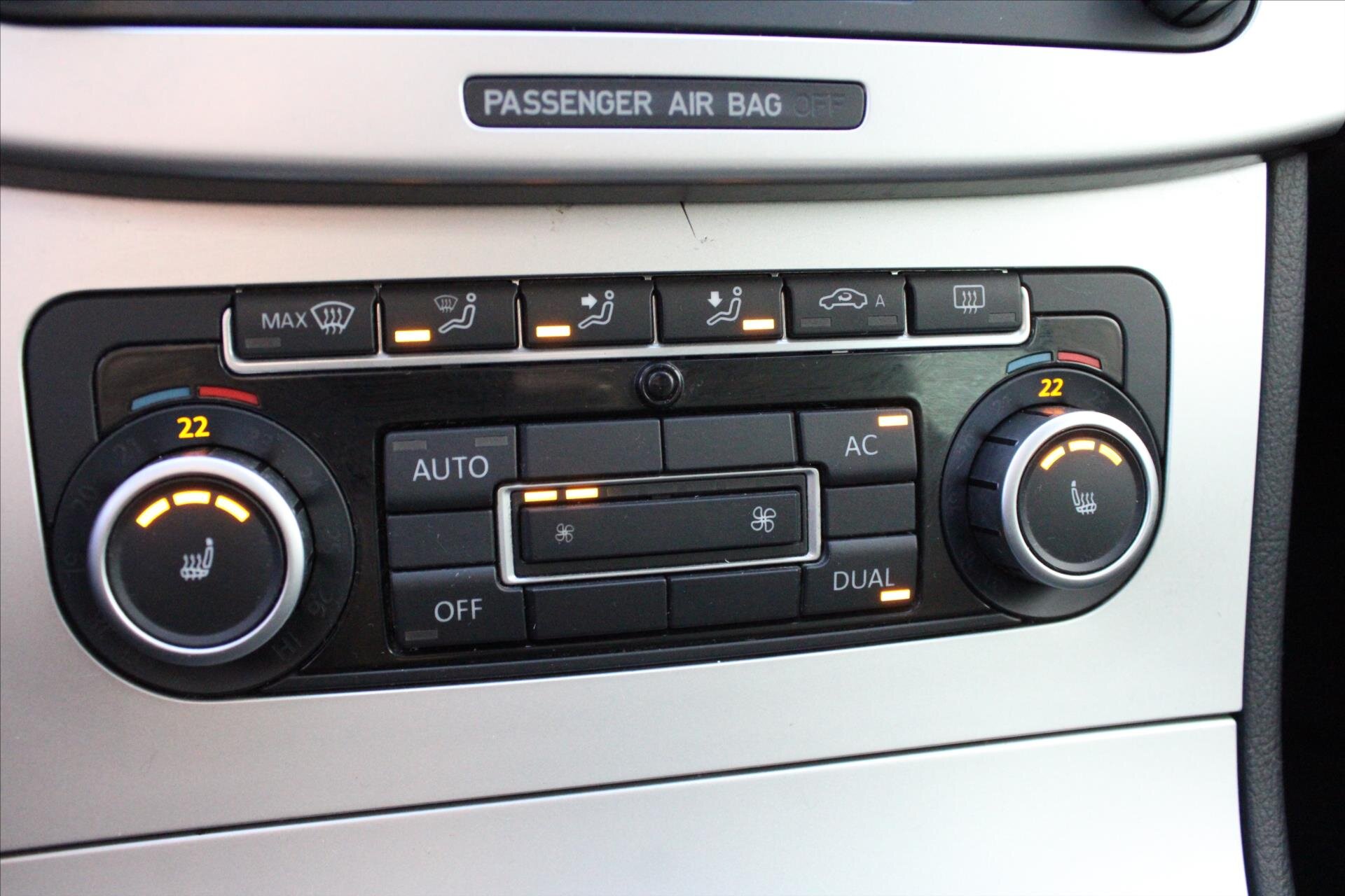 Volkswagen Passat Kombi 2,0 l 103 kw