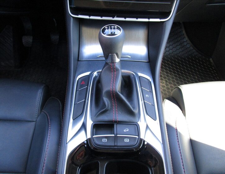 MG HS Hatchback 1,5 l 119 kw