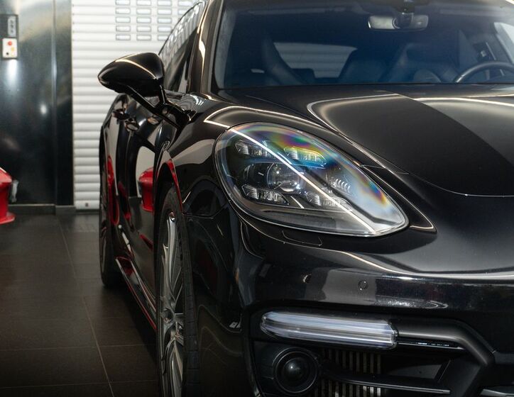 Porsche Panamera 9
