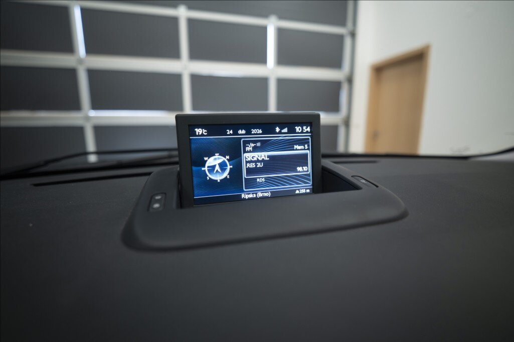 Peugeot 5008 MPV 1,6 l 88 kw