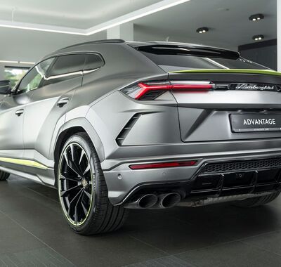 Lamborghini Urus 4