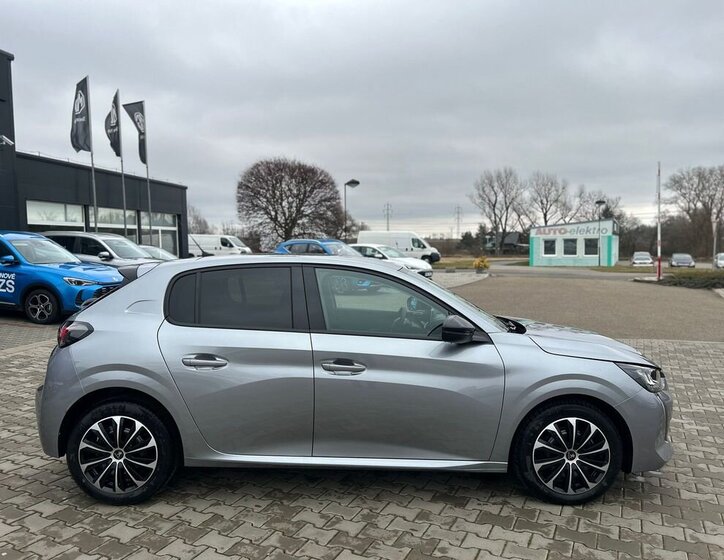 Peugeot 208 Hatchback 1,2 l 74 kw