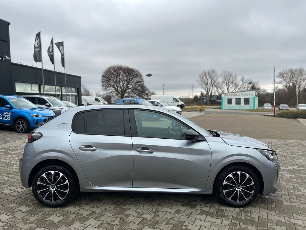 Peugeot 208 Hatchback 1,2 l 74 kw