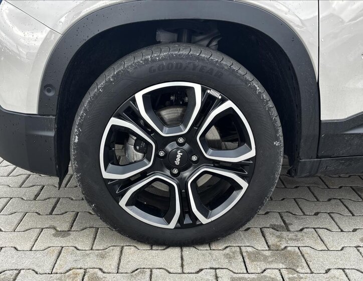 Jeep Avenger SUV / Terénní 1,2 l 74 kw