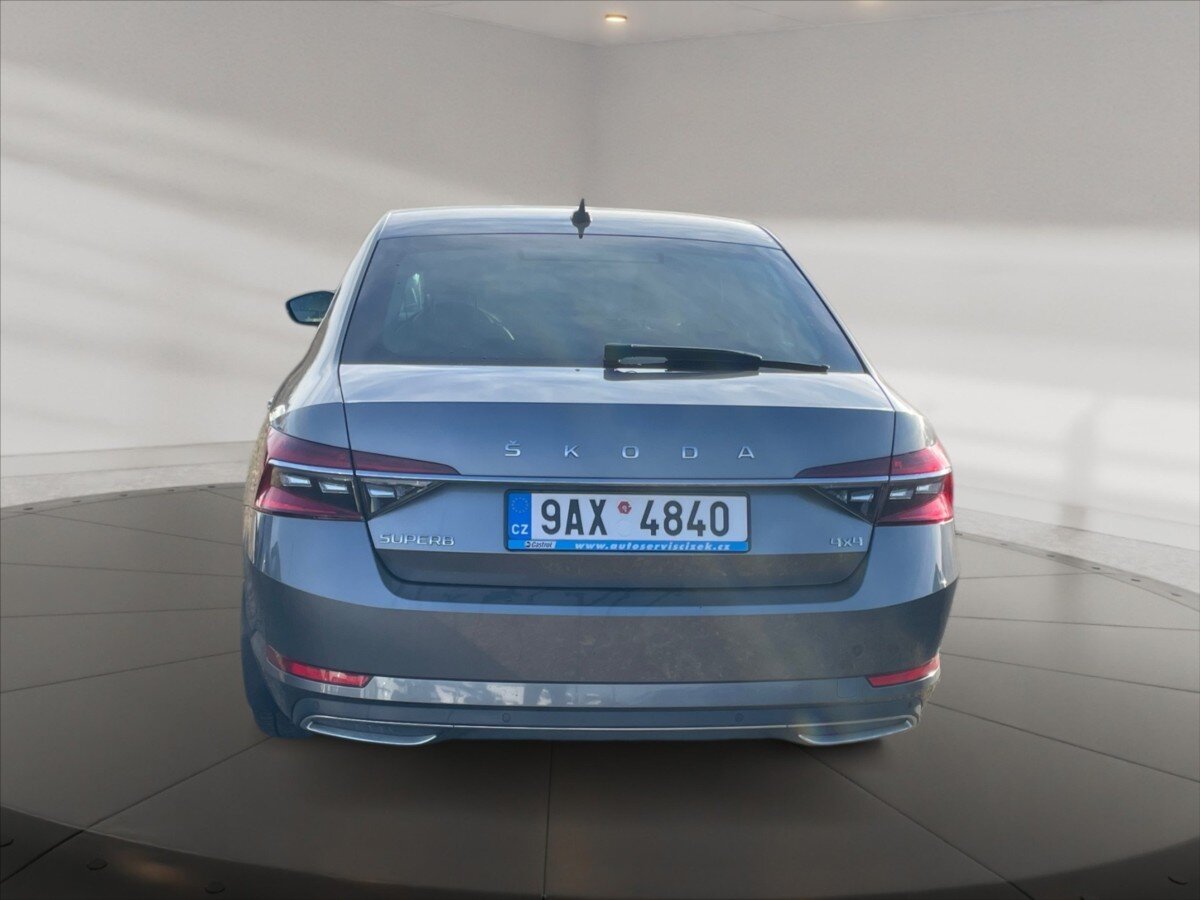 Škoda Superb Liftback 2,0 l 147 kw