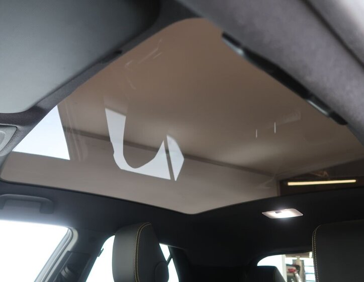 Toyota C-HR SUV / Terénní 2,0 l 112 kw