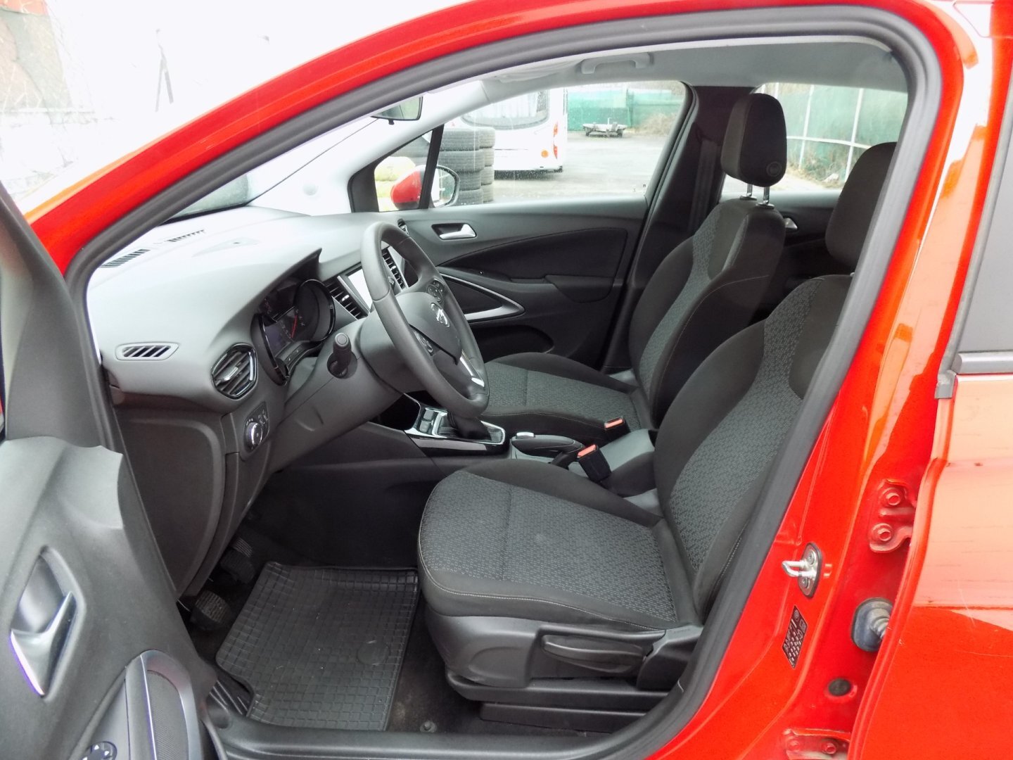 Opel Crossland X SUV 1,2 l 60 kw