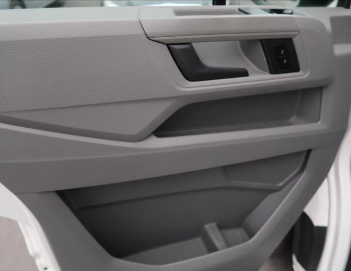 Volkswagen Crafter 16