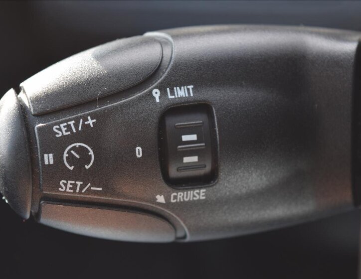 Peugeot 208 Hatchback 1,4 l 50 kw