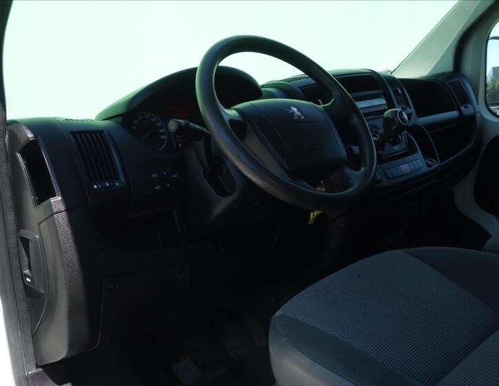 Peugeot Boxer 11