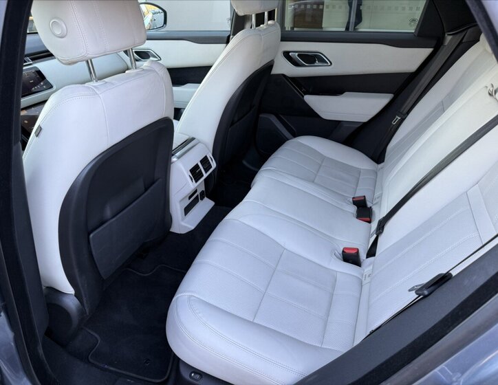 Land Rover Range Rover Velar SUV / Terénní 2,0 l 184 kw