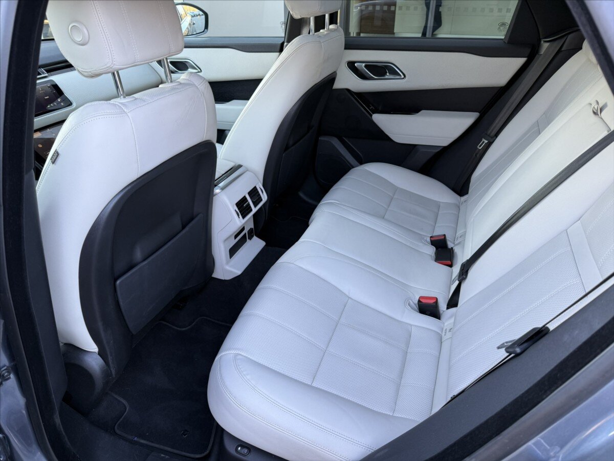 Land Rover Range Rover Velar SUV / Terénní 2,0 l 184 kw