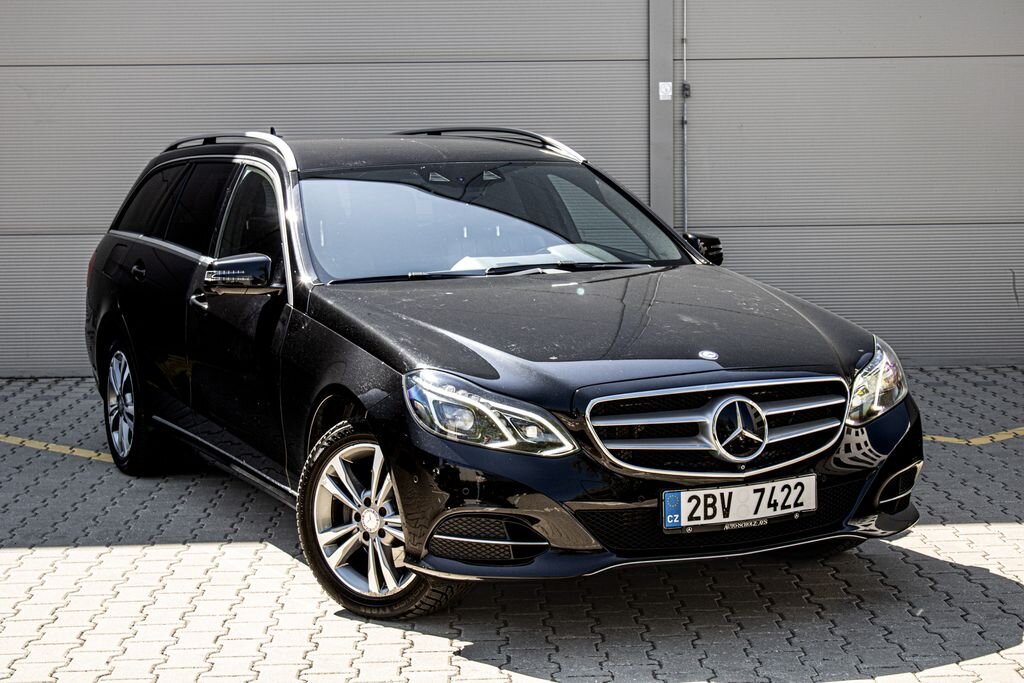 Mercedes-Benz Třídy E Kombi 3,0 l 190 kw