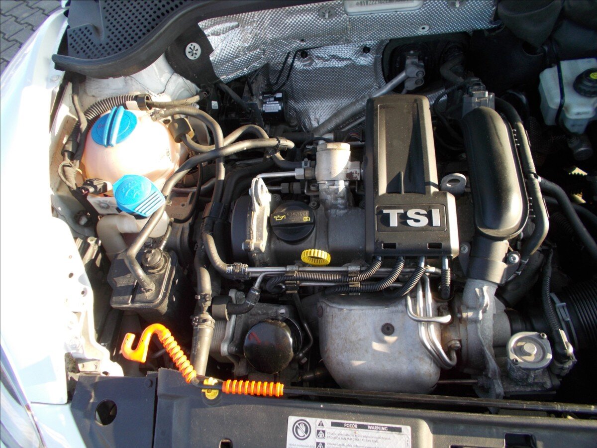 Volkswagen Beetle Hatchback 1,2 l 77 kw