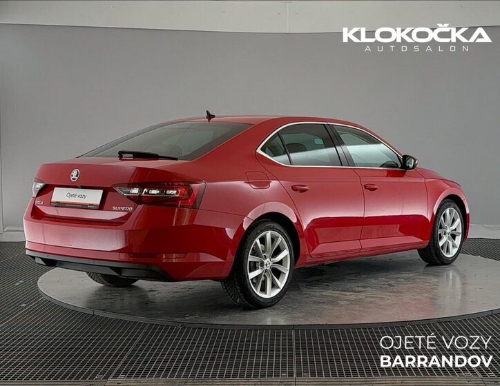 Škoda Superb Liftback 1,4 l 110 kw