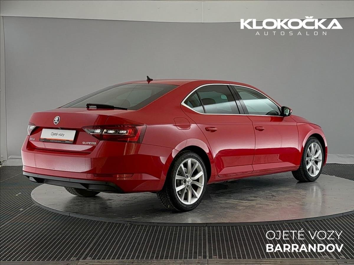 Škoda Superb Liftback 1,4 l 110 kw