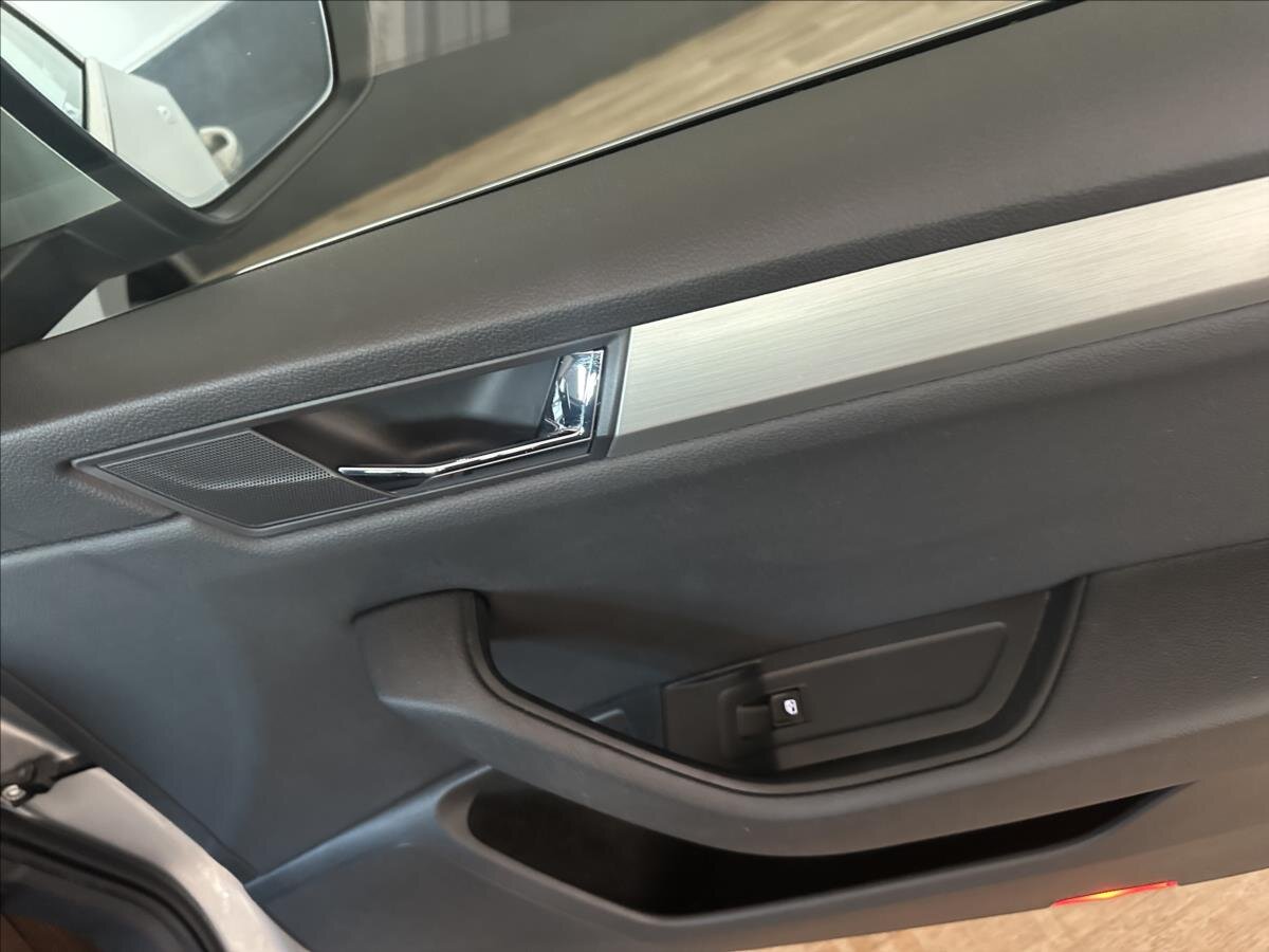 Škoda Superb Kombi 2,0 l 110 kw