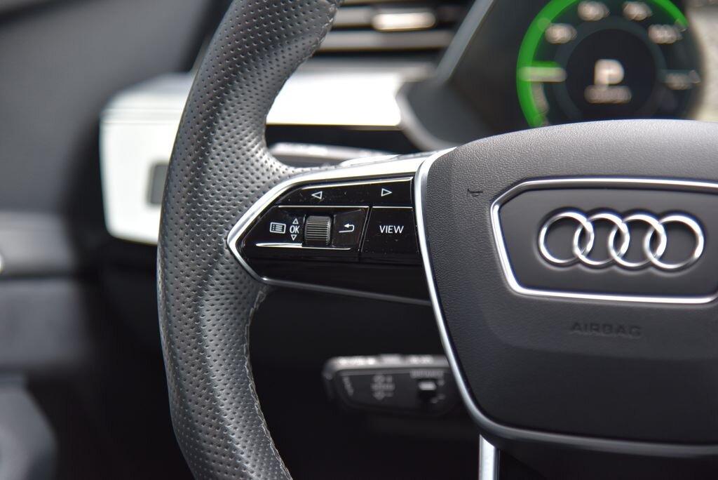 Audi e-tron SUV 0,0 300 kw