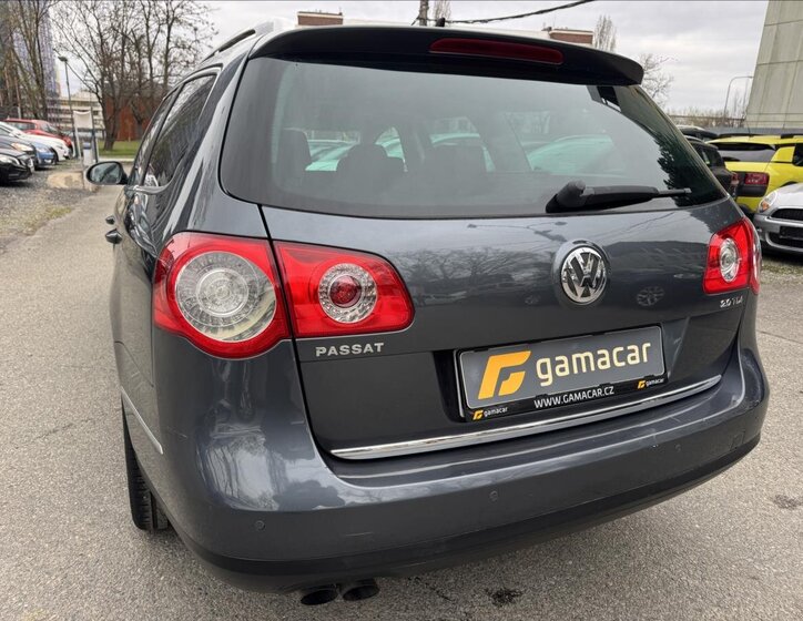 Volkswagen Passat Kombi 2,0 l 103 kw