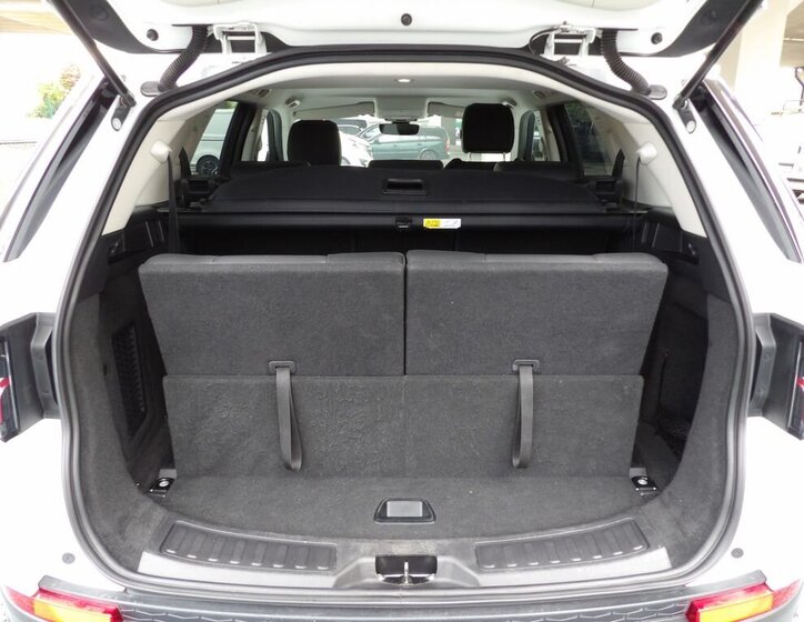 Land Rover Discovery Sport SUV / Terénní 2,0 l 110 kw
