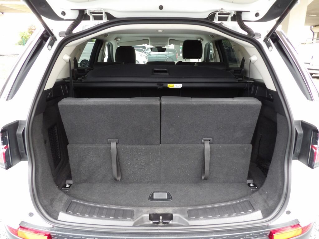 Land Rover Discovery Sport SUV / Terénní 2,0 l 110 kw