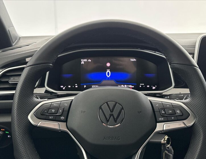 Volkswagen T-Roc SUV / Terénní 1,5 l 110 kw