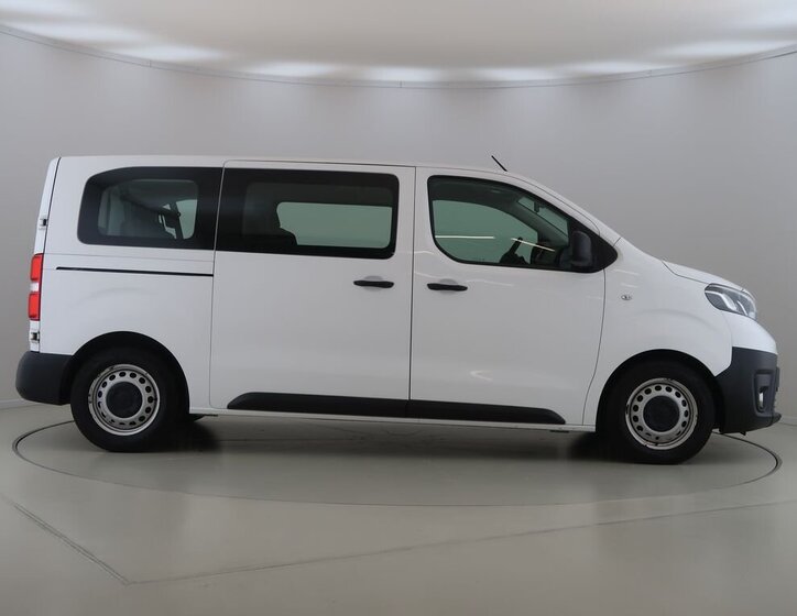 Toyota ProAce 4