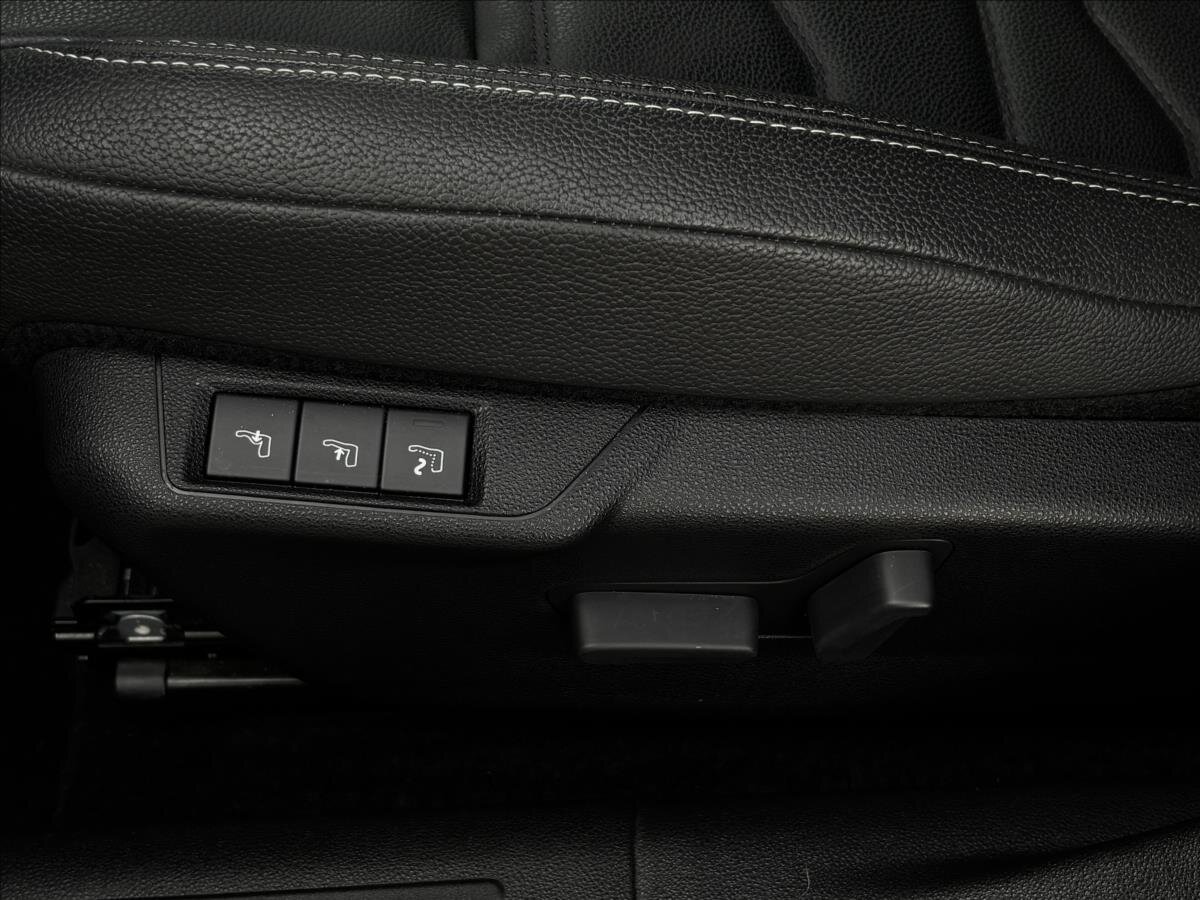 Jeep Avenger SUV / Terénní 1,2 l 74 kw