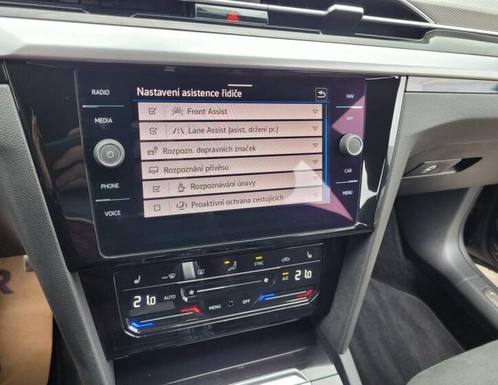 Volkswagen Arteon Liftback 2,0 l 147 kw