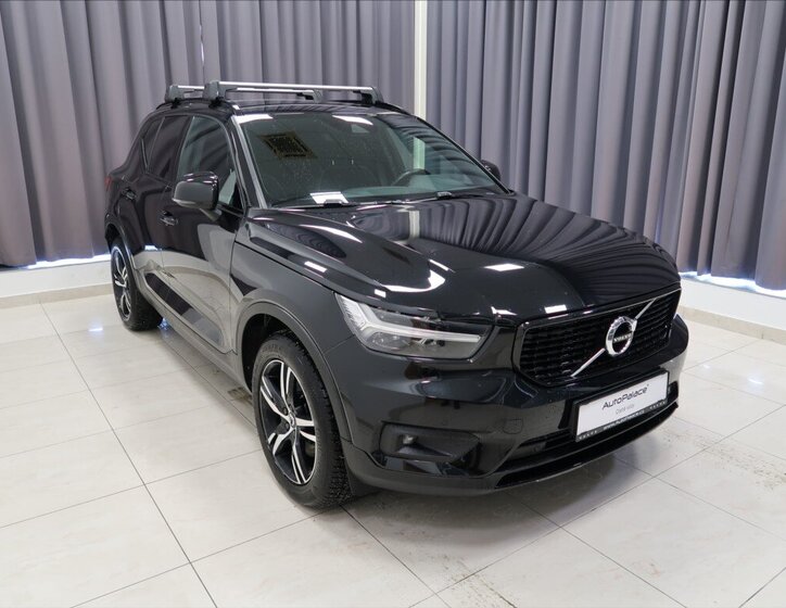 Volvo XC40 3