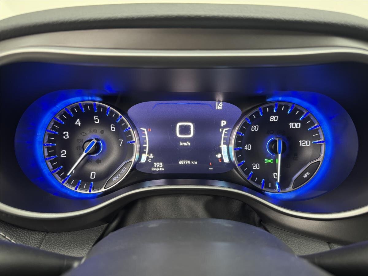 Chrysler Pacifica MPV 3,6 l 214 kw