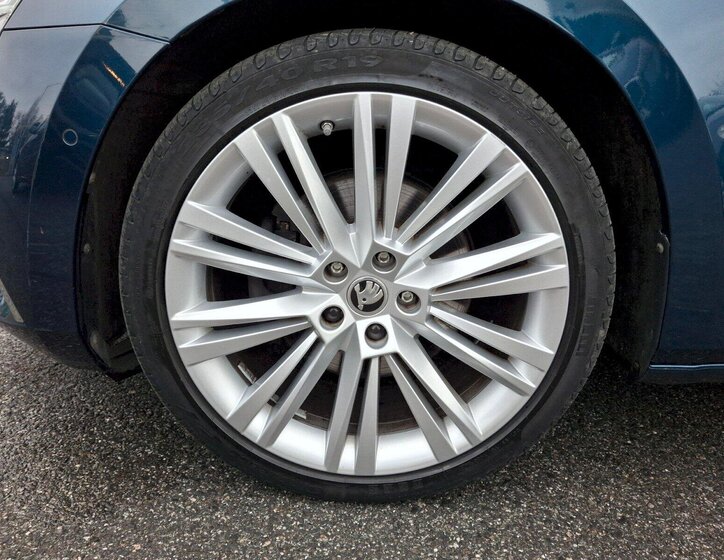 Škoda Superb Kombi 2,0 l 147 kw