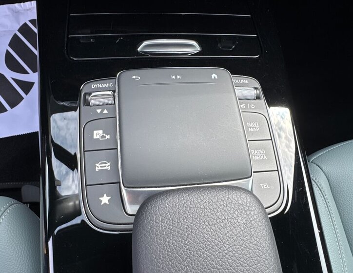 Mercedes-Benz CLA Sedan / Limuzína 1,3 l 100 kw