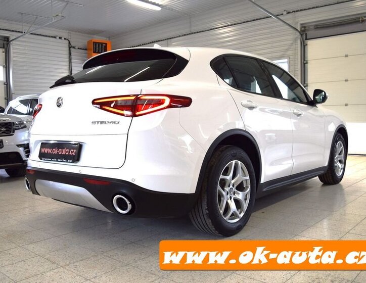 Alfa Romeo Stelvio SUV 0,0 140 kw
