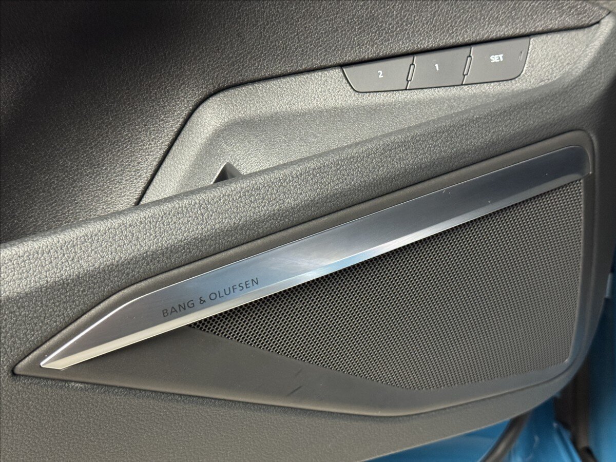 Audi e-tron SUV / Terénní 0,0 300 kw