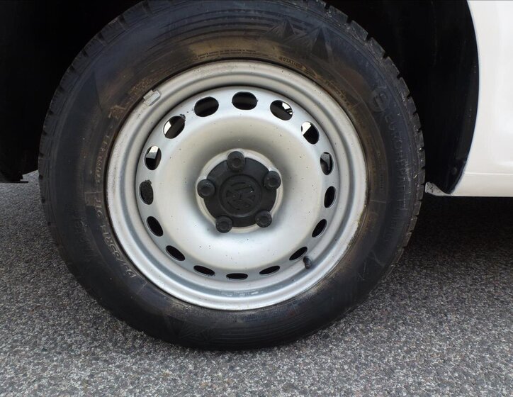 Volkswagen Caddy Skříň 1,6 l 75 kw