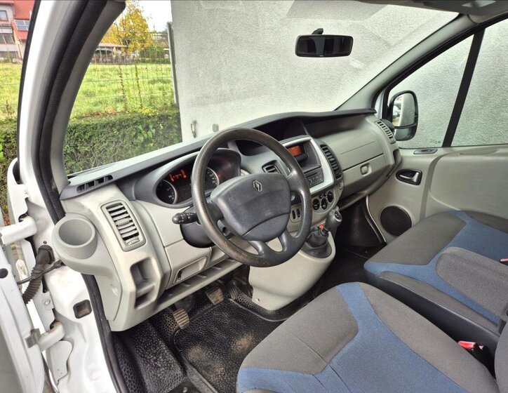 Renault Trafic 12