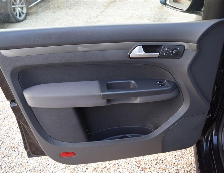 Volkswagen Touran MPV 1,4 l 103 kw