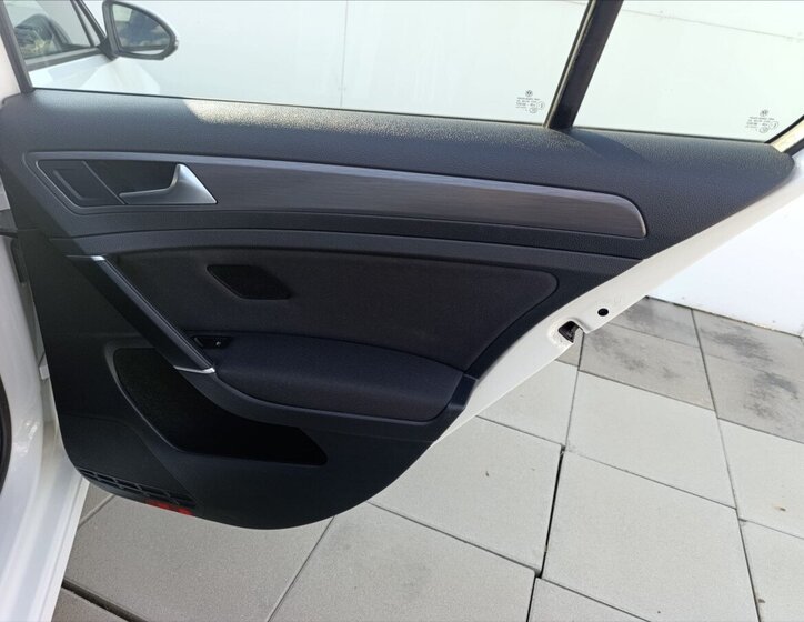 Volkswagen Golf Hatchback 1,5 l 96 kw