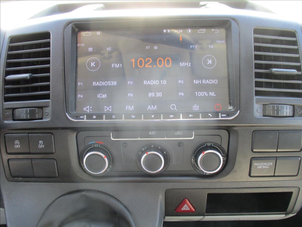 Volkswagen Transporter Kombi 2,0 l 84 kw