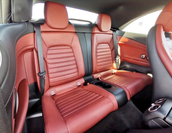 Mercedes-Benz Třídy C Kabriolet 2,0 l 180 kw