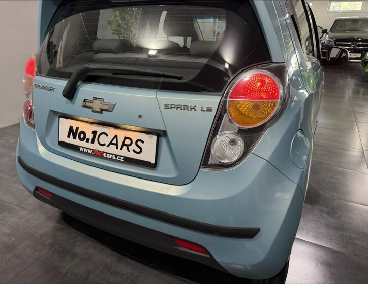 Chevrolet Spark 23