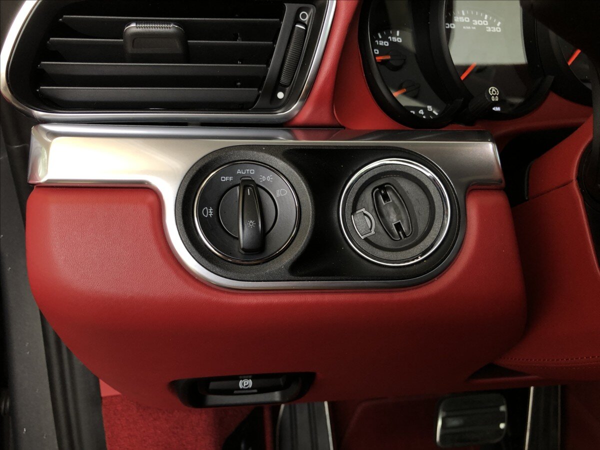 Porsche 911 Kupé 3,8 l 294 kw