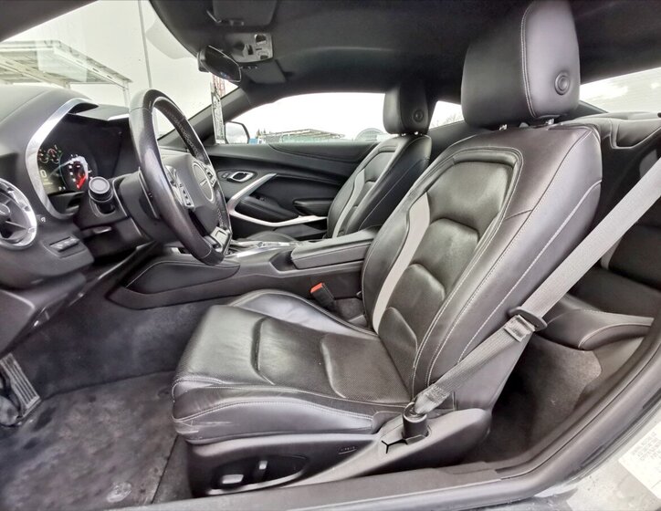 Chevrolet Camaro Kupé 6,2 l 333 kw